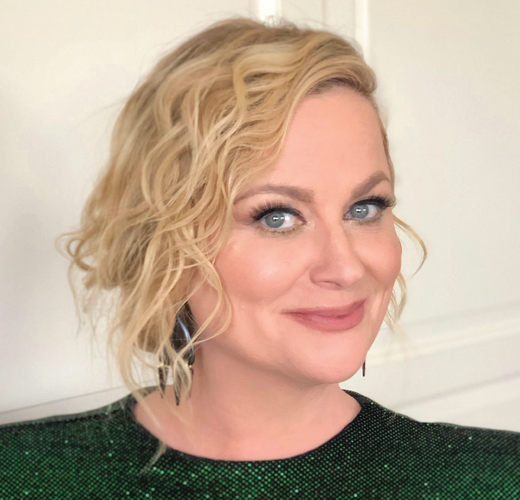 Amy Poehler Glows With Watercress Hydration Cascade