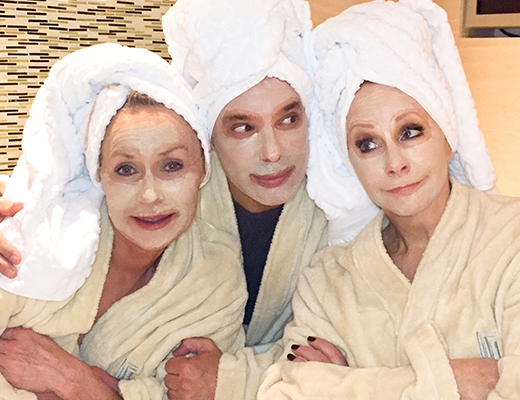 Reba Goes Glam With FHF To Host The ACM Awards