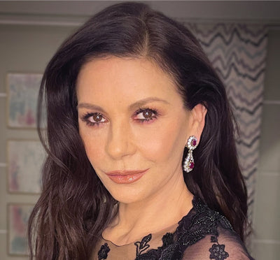 Dew Ritual™ Facial Oil Shines on Catherine Zeta-Jones