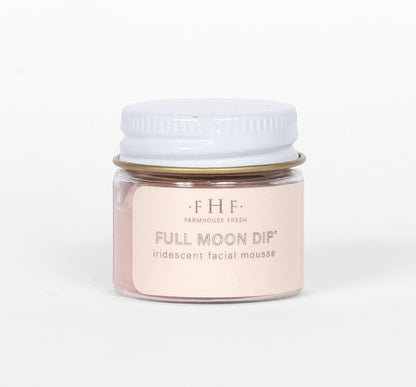 Sample of FarmHouse Fresh Full Moon Dip illuminating g face mousse.