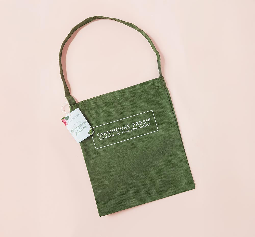 Holiday We Grow, So Your Skin Glows Bag with Pinned Hang Tag